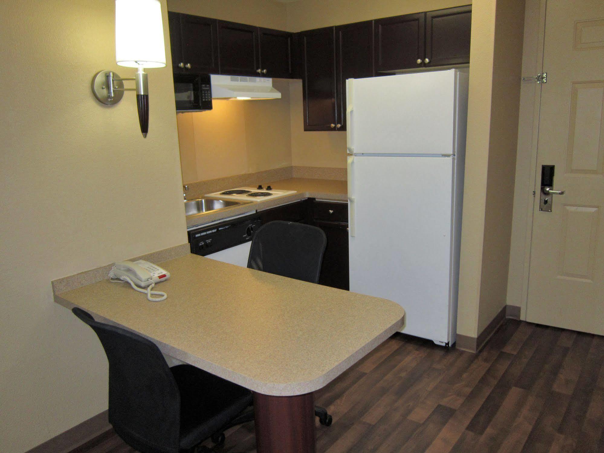 Hotel Sonesta Simply Stafford